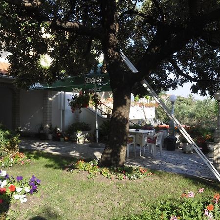 Ferienwohnung Vila Ljuba Banjol Zimmer foto